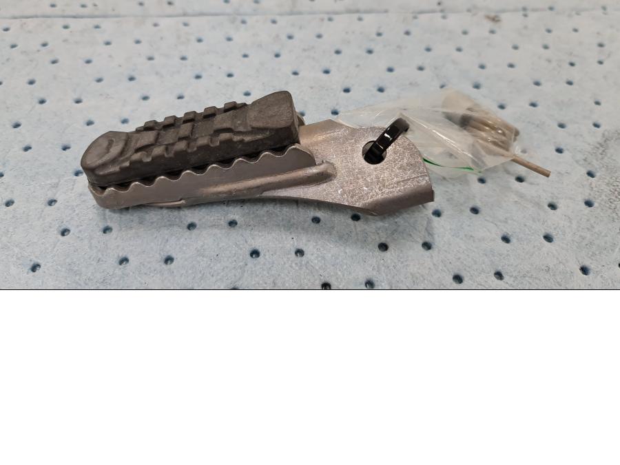 Framsidan på Fotpinne från en BMW R 1200 GS -2015 motorcykel.