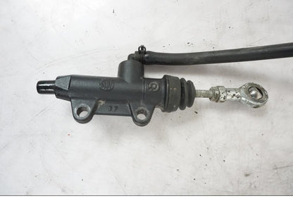 Baksidan på Bromshuvudcylinder från en KTM 690 SMCR -2016 motorcykel.