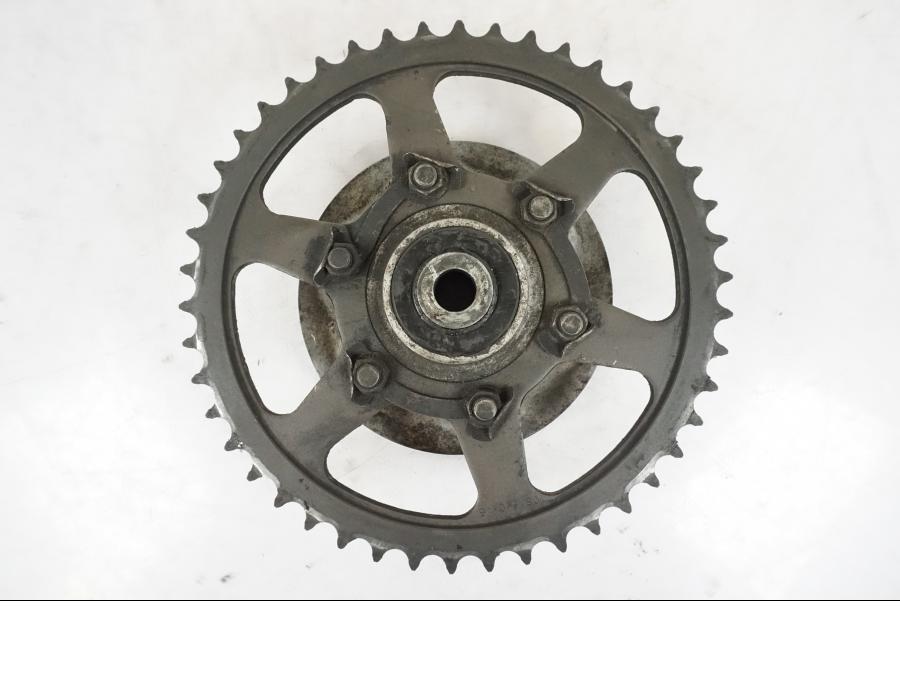 Framsidan på Drevfäste från en Suzuki GSX 550 EF -1985 motorcykel.