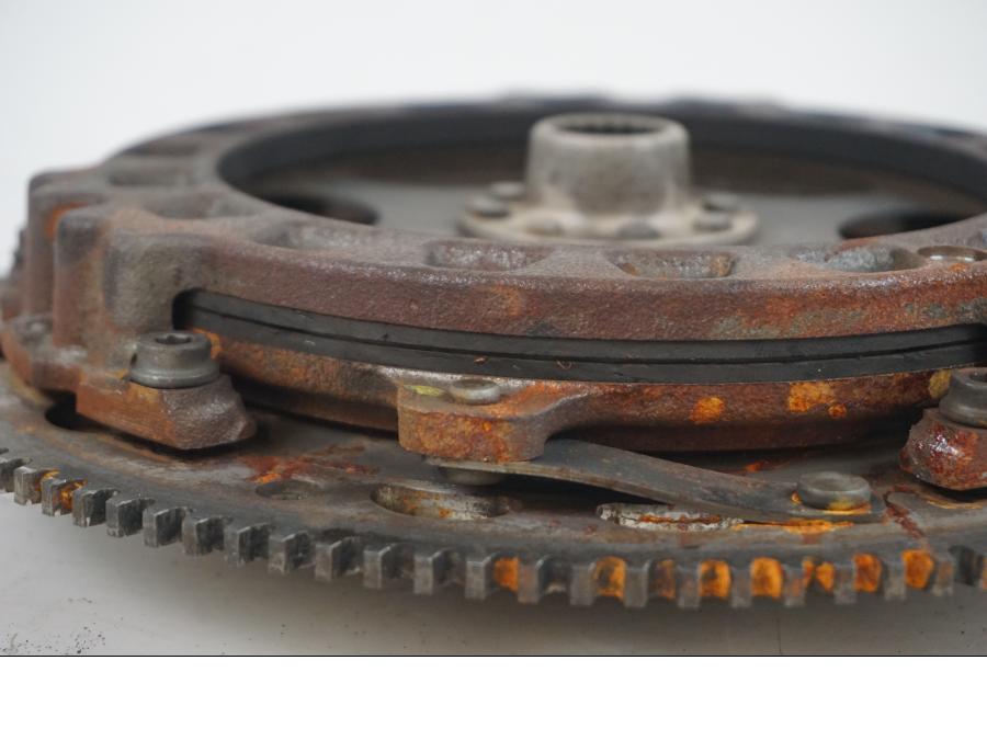 Vänster sida på Lameller från en BMW R 1200 GS -2010 motorcykel.