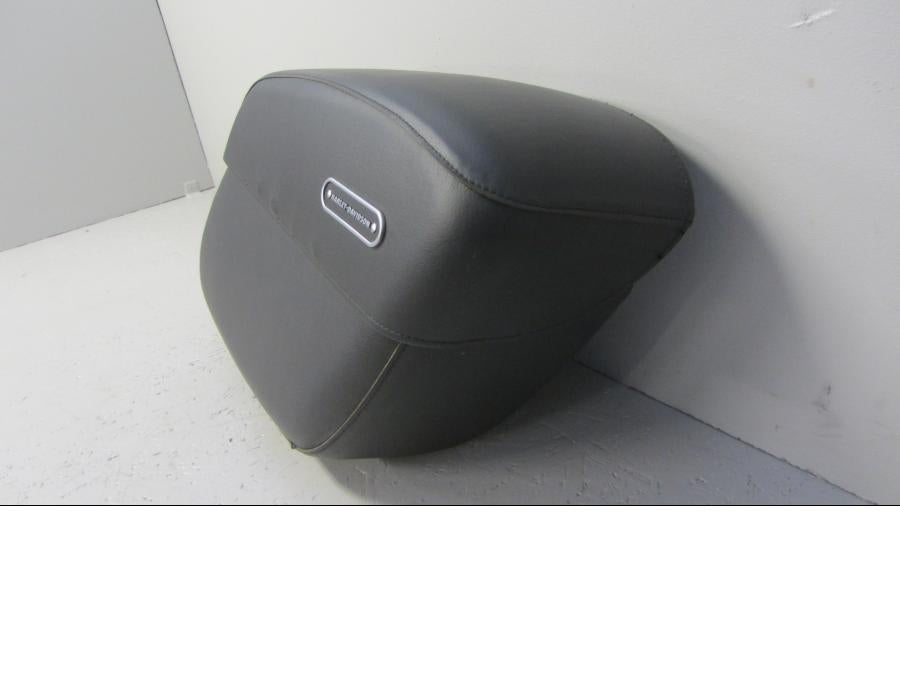 Höger sida på Sidoväska från en H-D Sportster 883 XL -2015 motorcykel.