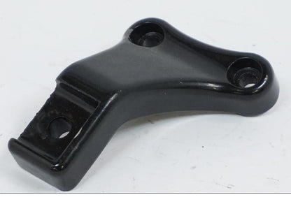 Framsidan på Fotpinnefäste från en Kawasaki VN 1500 -2002 motorcykel.