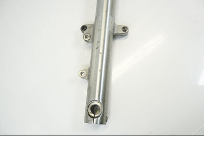 Baksidan på Gaffelben från en Yamaha XVZ 1300 -1997 motorcykel.