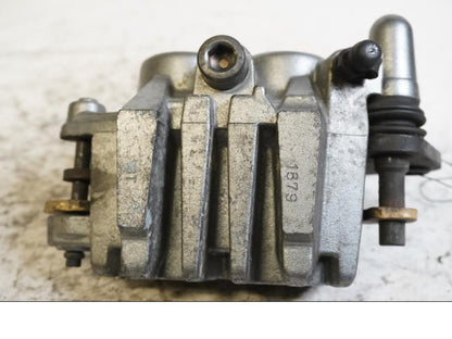 Baksidan på Bromsok från en Kawasaki ER 5 -2003 motorcykel.