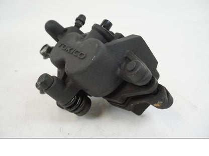 Vänster sida på Bromsok från en Suzuki GSX 600 F -1998 motorcykel.