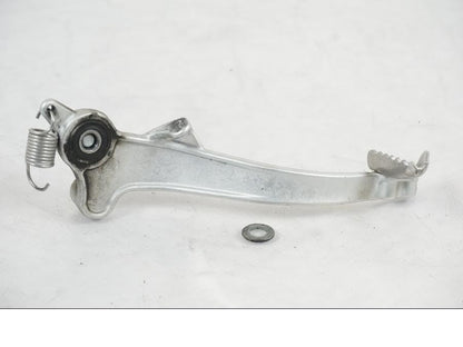 Baksidan på Bromspedal från en Husqvarna 701 SUPERMOTO ABS -2016 motorcykel.