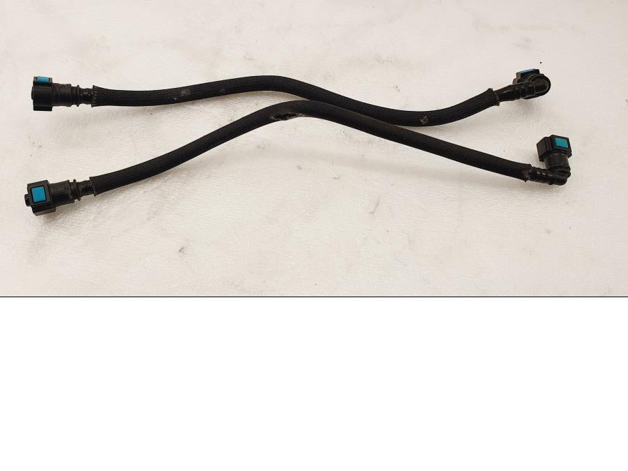 Baksidan på Bensinledning från en H-D V-Rod 1130 -2005 motorcykel.