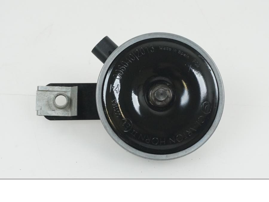 Framsidan på Signalhorn / Tuta från en BMW R 1250 GS -2023 motorcykel.