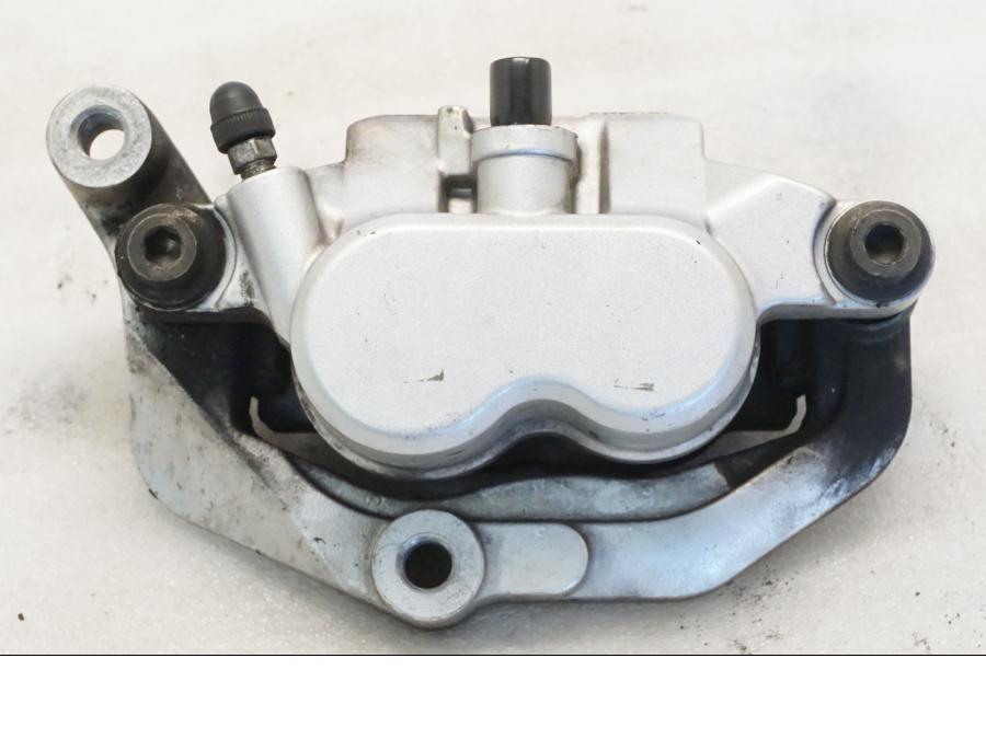 Framsidan på Bromsok från en Yamaha XVZ 13TD -1999 motorcykel.