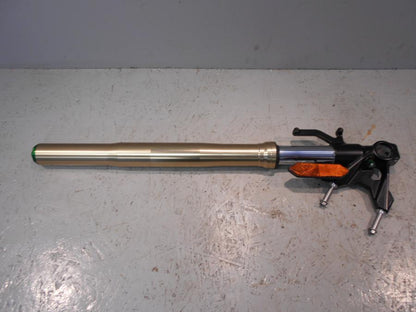 Framsidan på Gaffelben från en Kawasaki Ninja H2 -2018 motorcykel.