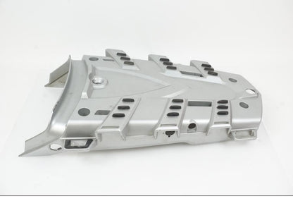 Framsidan på Pakethållare från en BMW R 1200 GSA -2008 motorcykel.