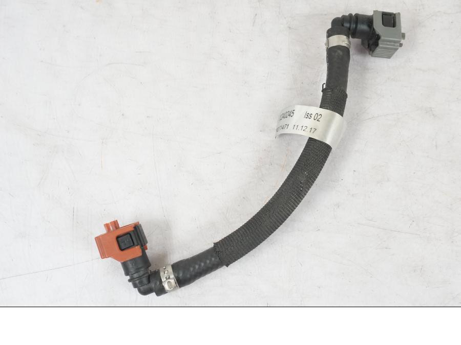 Framsidan på Bensinledning från en Triumph Tiger 1200 -2018 motorcykel.