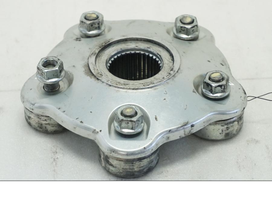 Framsidan på Drevfäste från en Ducati Hypermotard -2020 motorcykel.