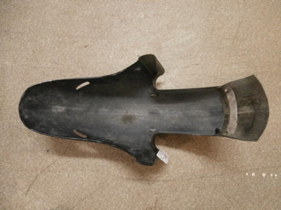 Snett nerifrån på Framskärm från en Honda CBR 1100 XX -1997 motorcykel.