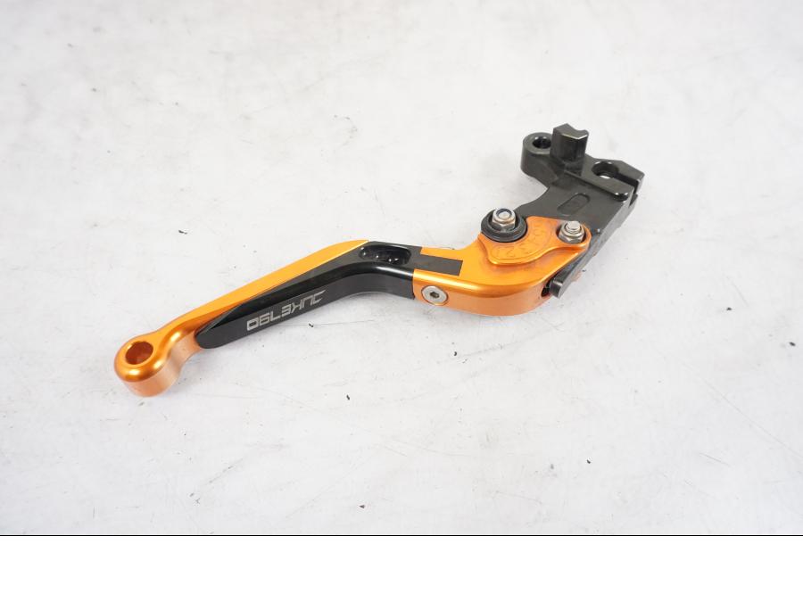 Framsidan på Kopplingsgrepp från en KTM 790 Duke -2018 motorcykel.