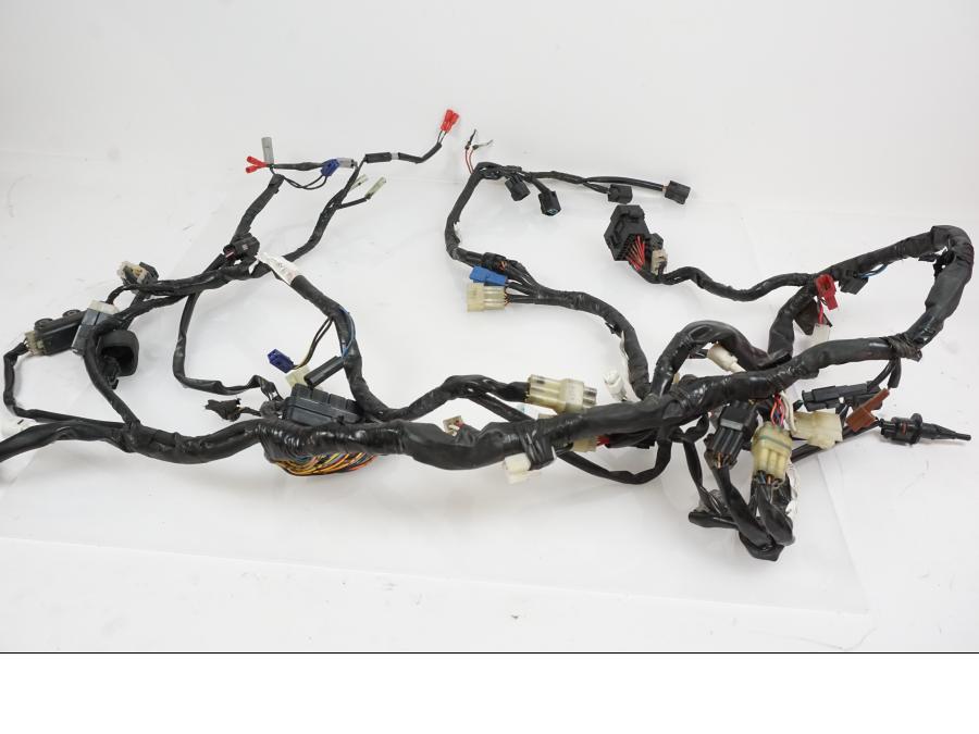 Baksidan på Kabelstam från en Yamaha YZF R6 -2006 motorcykel.