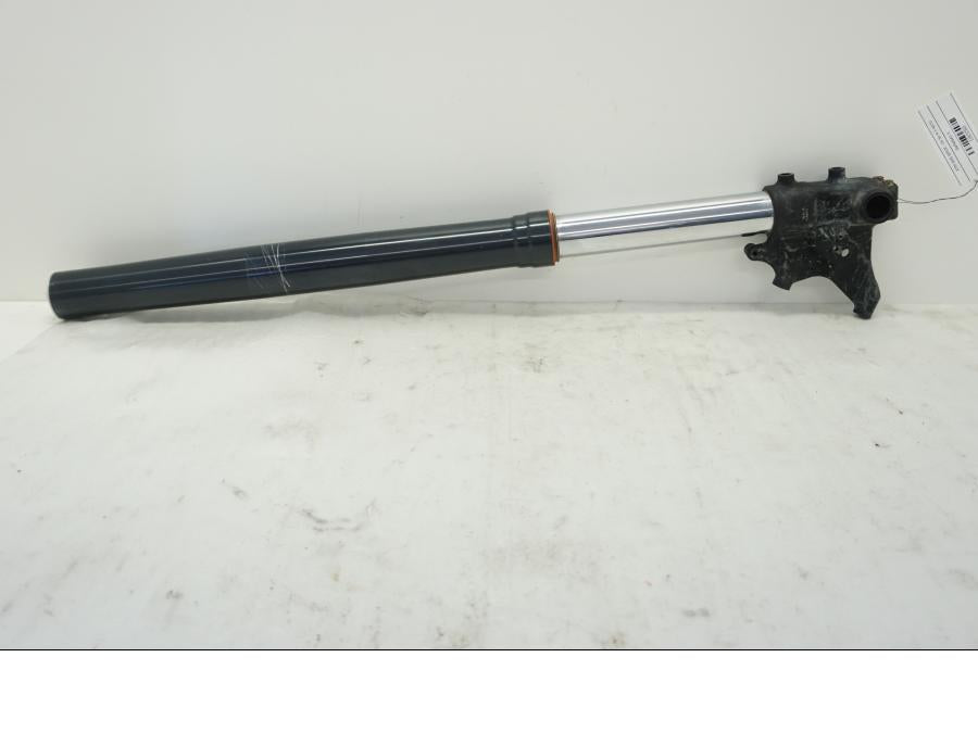 Baksidan på Gaffelben från en KTM 690 SMCR -2016 motorcykel.