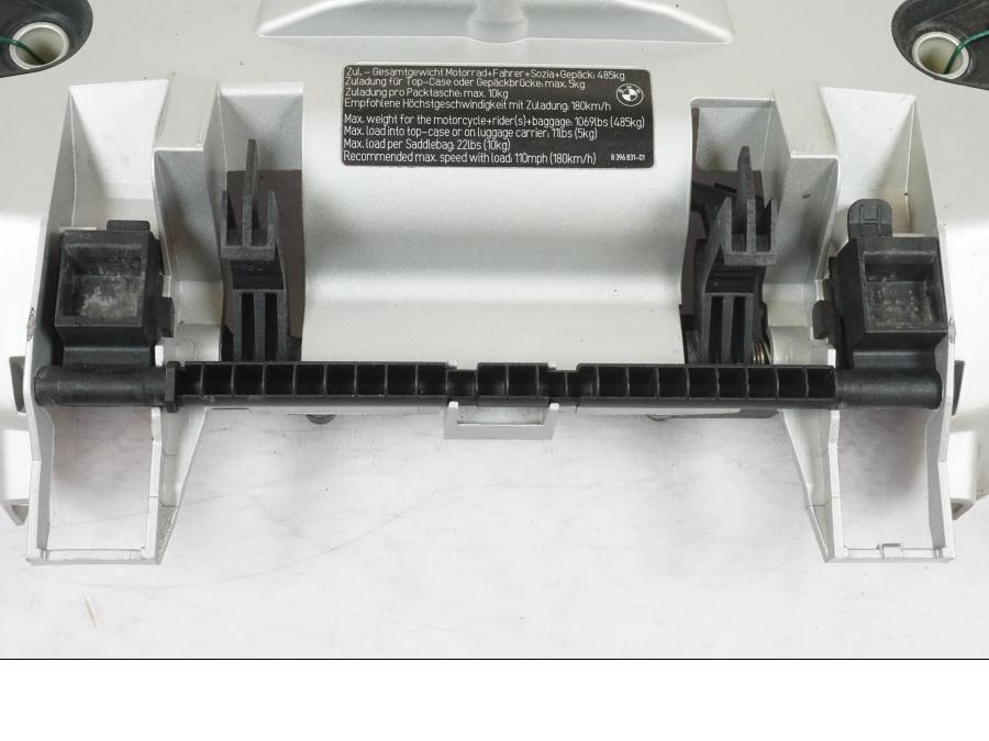 Snett uppifrån på Pakethållare från en BMW R 1250 GS -2019 motorcykel.