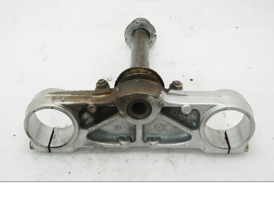 Höger sida på Gaffelkrona från en Ducati Monster 600 -2001 motorcykel.