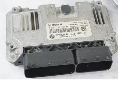 Baksidan på Låssats från en BMW R 1200 GSA -2012 motorcykel.