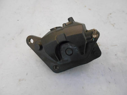 Baksidan på Bromsok från en Yamaha YS 125 -2017 motorcykel.