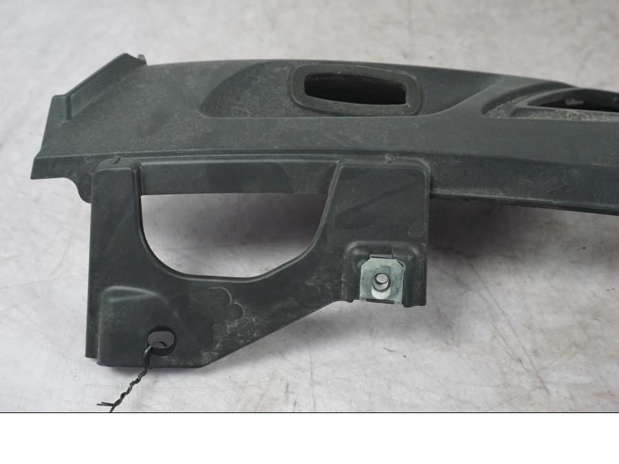 Baksidan på Bakvinge från en BMW K 1600 GTL -2015 motorcykel.