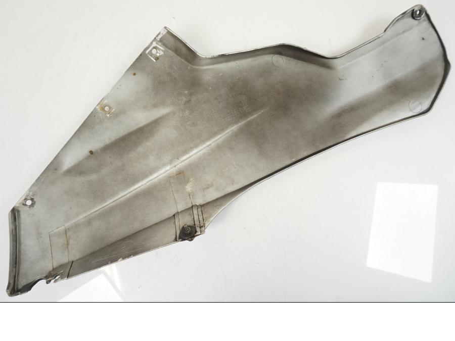 Extrabild1 på Magkåpa från en Aprilia RS 125 -2008 motorcykel.