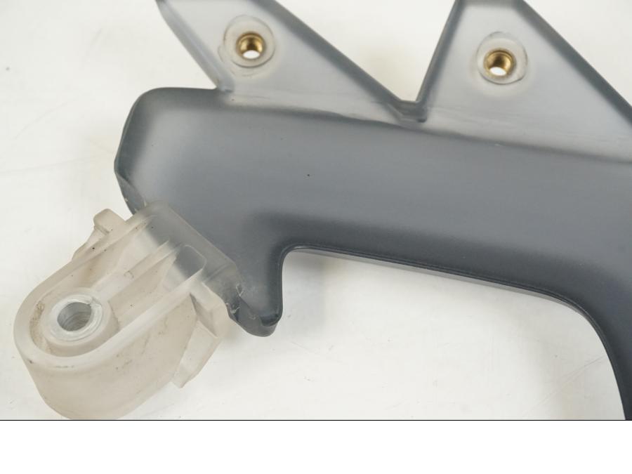 Extrabild2 på Vindrutefäste från en BMW F 650 CS -2002 motorcykel.