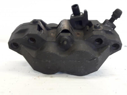 Höger sida på Bromsok från en Suzuki SV 1000 -2004 motorcykel.