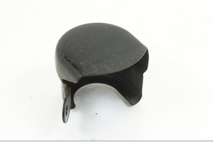 Baksidan på Bromsvätskebehållarkåpa från en Yamaha XVS 1100 -2001 motorcykel.