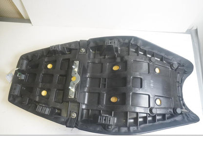 Höger sida på Sadel från en Kawasaki ZZ-R 1400 -2007 motorcykel.