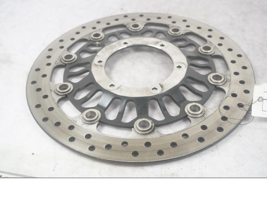 Baksidan på Bromsskiva från en Honda CTX 1300 -2014 motorcykel.