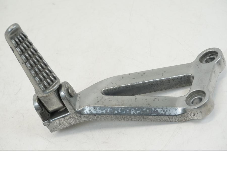 Vänster sida på Fotpinne från en Kawasaki ZX-12R -2000 motorcykel.