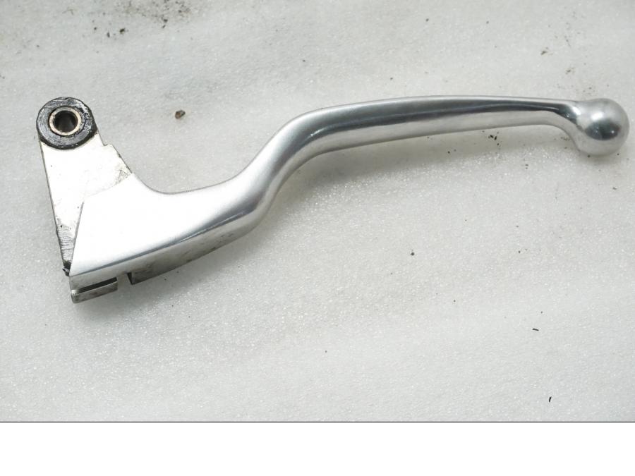 Framsidan på Kopplingsgrepp från en Yamaha XVS 650 -1999 motorcykel.