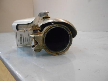 Snett uppifrån på Ljuddämpare från en Suzuki DL 1000 -2003 motorcykel.