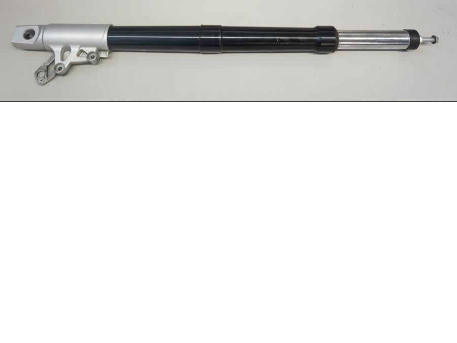 Framsidan på Gaffelben från en BMW R 1200 GSA -2011 motorcykel.