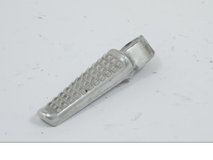 Framsidan på Fotpinne från en Honda VTR 1000 F -1999 motorcykel.