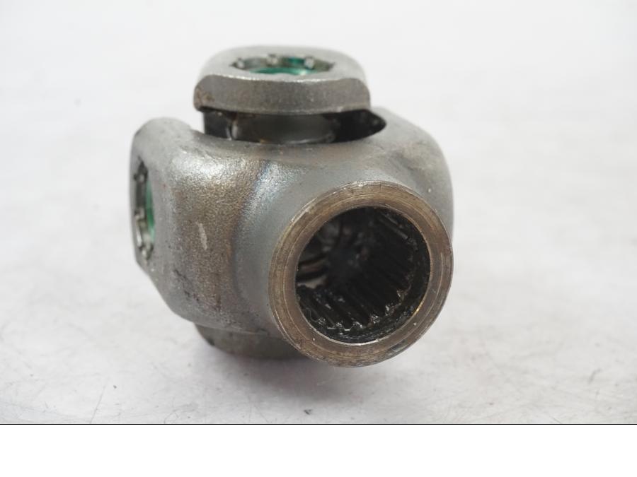 Baksidan på Kardanknut från en Honda NT 650 V -2002 motorcykel.