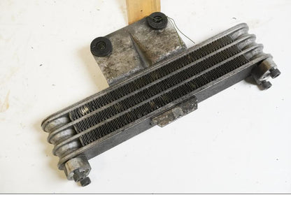 Höger sida på Oljekyl från en Suzuki GS 500 -2004 motorcykel.