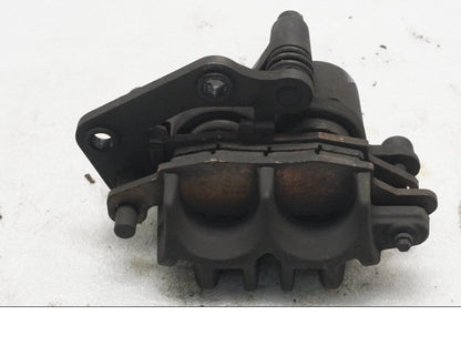 Baksidan på Bromsok från en Suzuki SV 650 -2006 motorcykel.