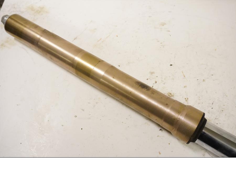 Höger sida på Gaffelben från en Kawasaki ZXR 400 -1993 motorcykel.