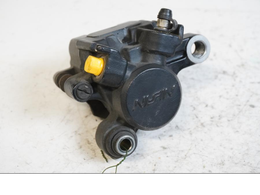 Framsidan på Bromsok från en Honda CB 750 SF -1999 motorcykel.