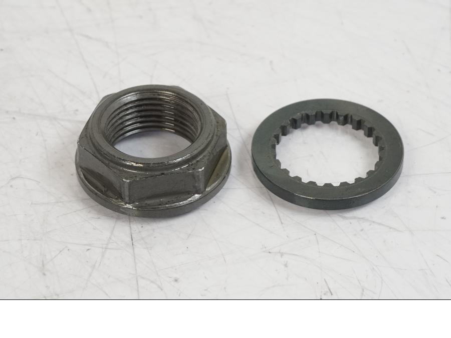 Baksidan på Kopplingskorg från en BMW R 1250 GS -2023 motorcykel.