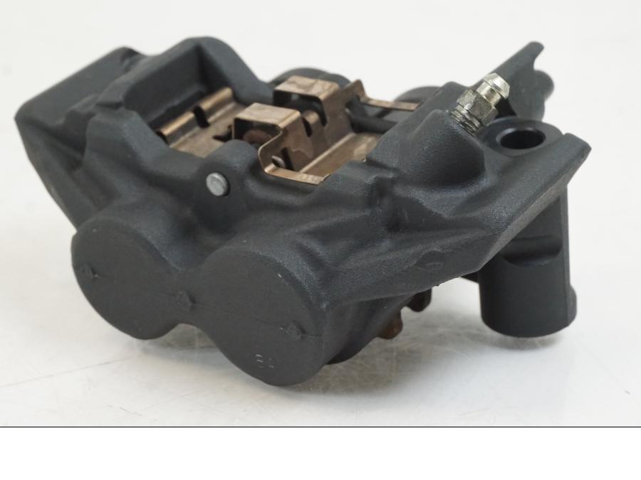 Höger sida på Bromsok från en Yamaha YZF R7 -2022 motorcykel.