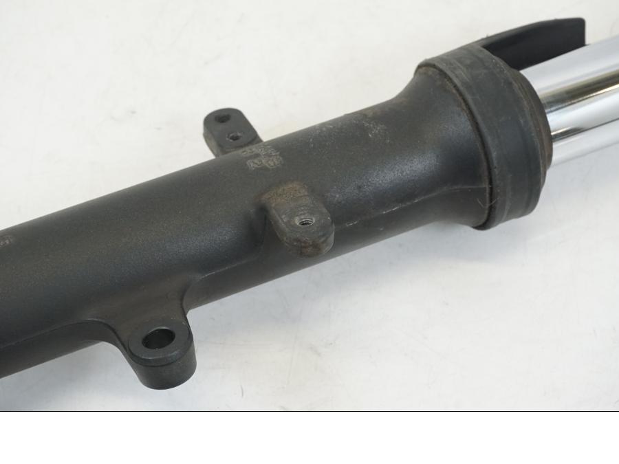 Extrabild4 på Gaffelben från en Yamaha XSR 700 -2016 motorcykel.