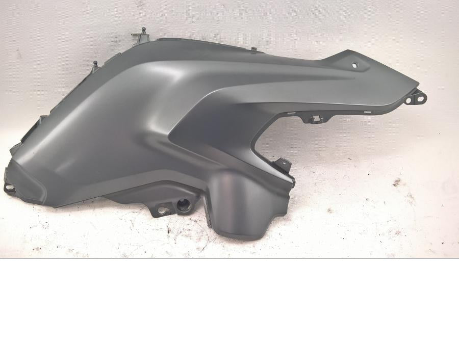 Framsidan på Sidkåpa från en BMW R 1200 GS -2013 motorcykel.