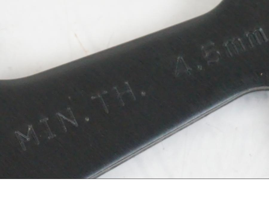 Höger sida på Bromsskiva från en KTM 1290 Super Duke R EVO -2023 motorcykel.