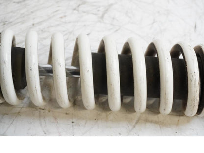 Snett uppifrån på Stötdämpare från en Yamaha WR 125 -2009 motorcykel.