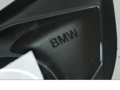 Snett uppifrån på Strålkastare från en BMW K 1200 RS -2008 motorcykel.