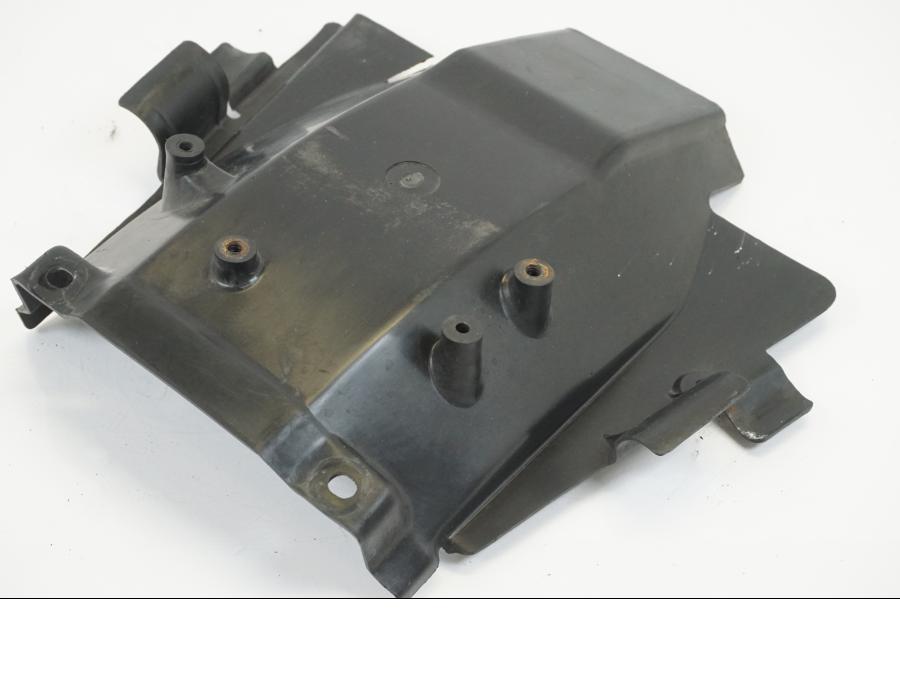 Framsidan på Undertail från en Yamaha XV 750 -1998 motorcykel.